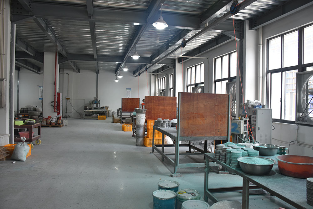 Precision production equipment for grinding tools