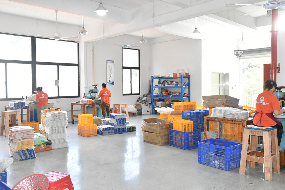 Tianli Abrasives packaging and assembly area