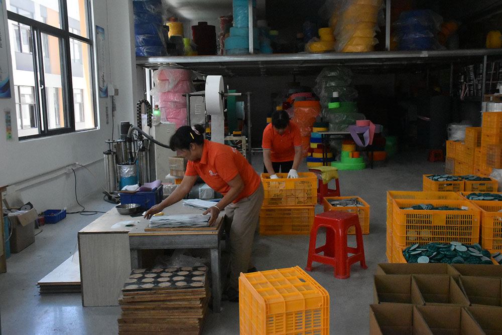 Quality control and packaging of OUDU brand abrasives