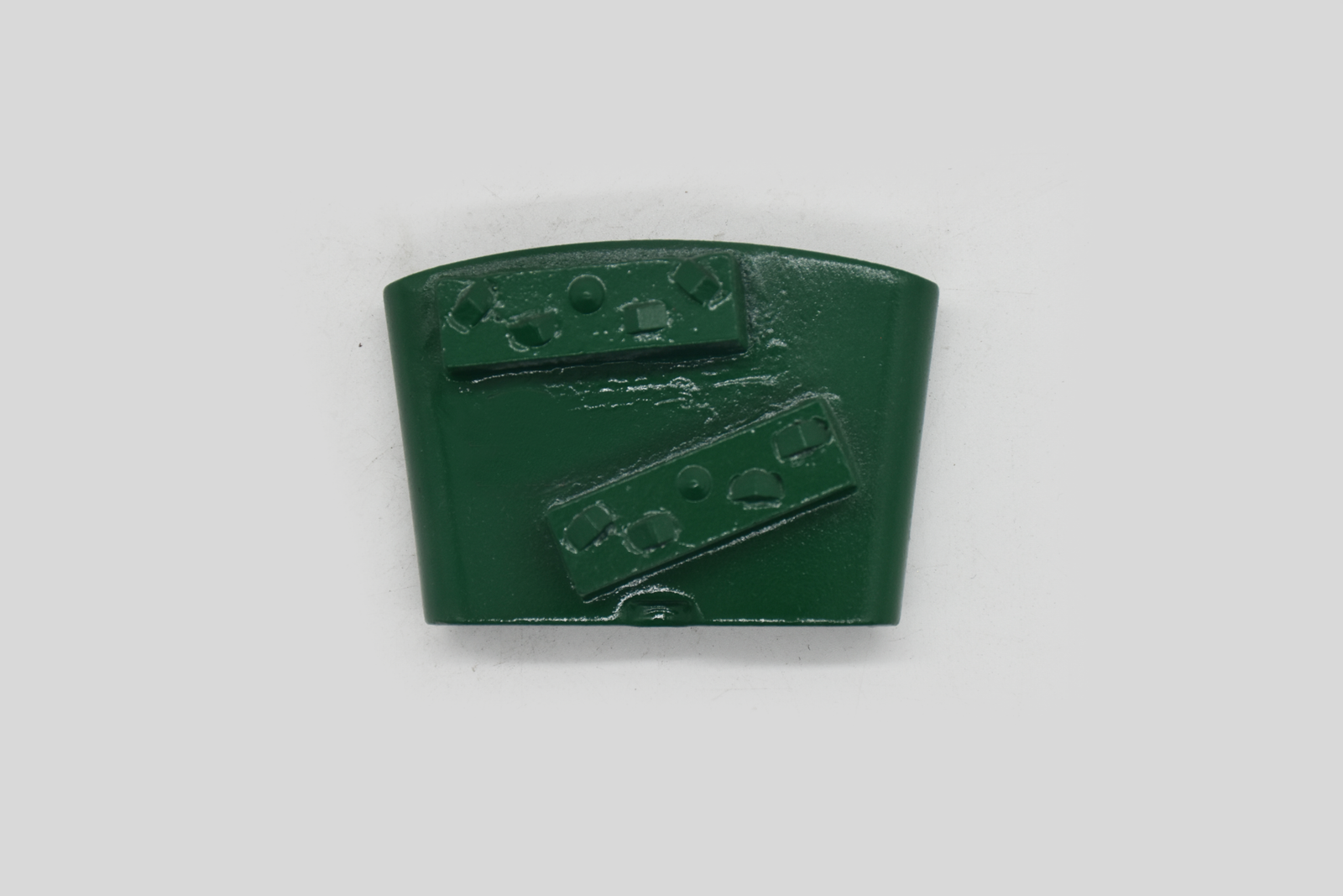 HTC-compatible twin-segment resin grinding block