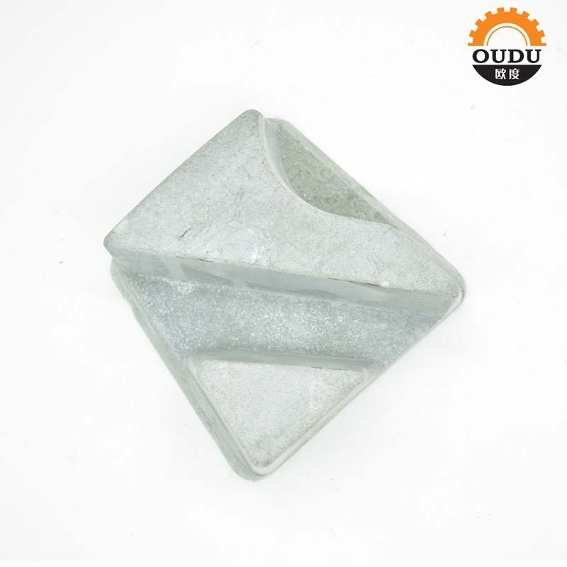 Horseshoe-shaped  grinding block